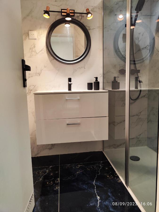 Studio Avec Jaccuzzi Saintry-sur-Seine Экстерьер фото